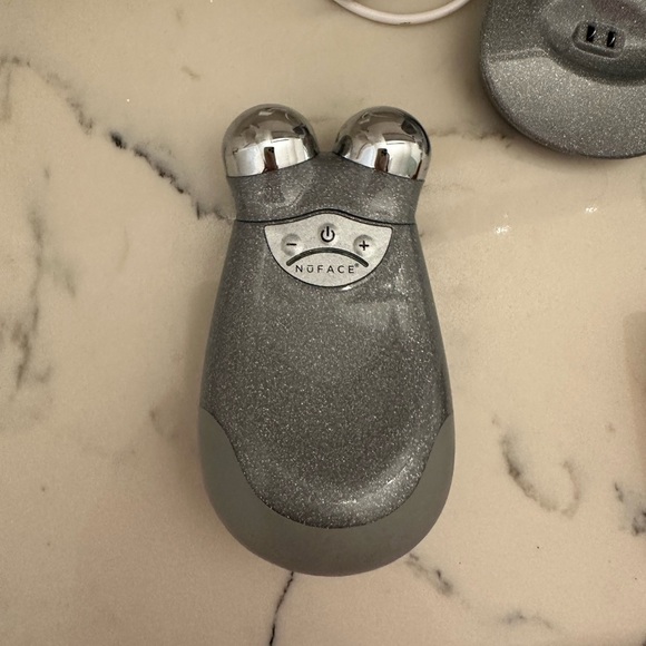 NuFace Trinity Micro current Device - Picture 2 of 3